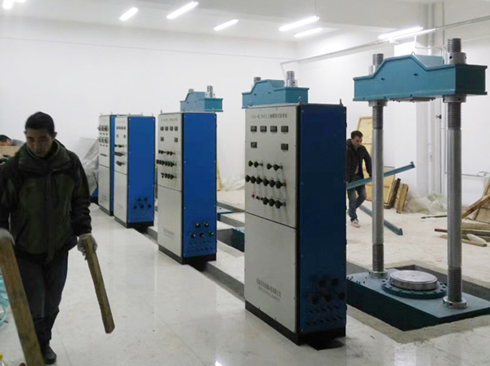 华水资环学院全自动粗_土三u蠕变实验pȝ安装